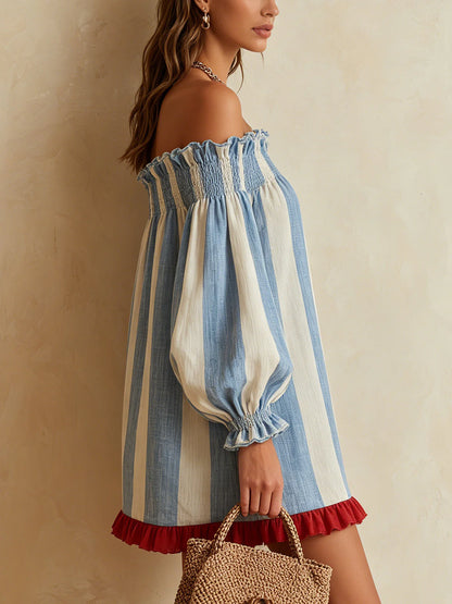 Astrid Blåvit Randig Miniklänning Med Off-shoulder Ringning Och Kontrastkant
