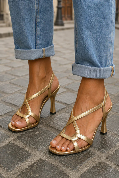 Elisabetta Eleganta Gyllene Sommarsandaler