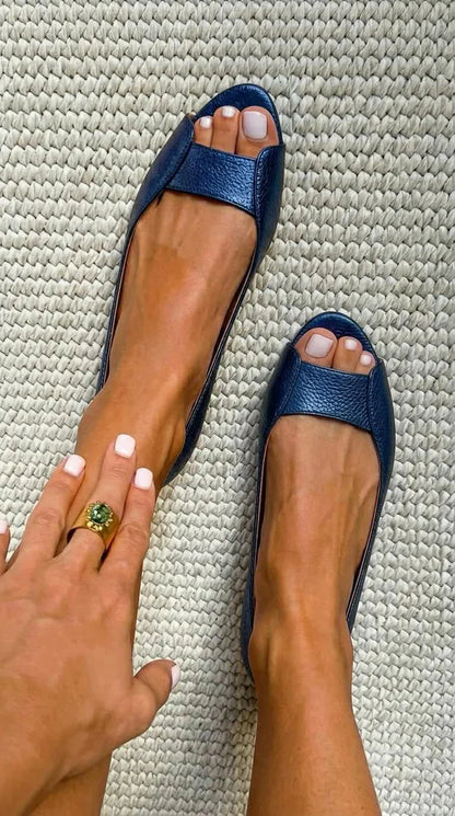 Adelina Eleganta och Bekväma Sandaler