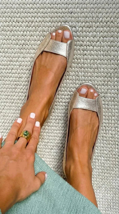 Adelina Eleganta och Bekväma Sandaler