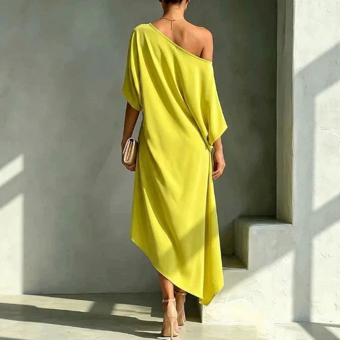 Camila Elegant Asymmetrisk Klänning
