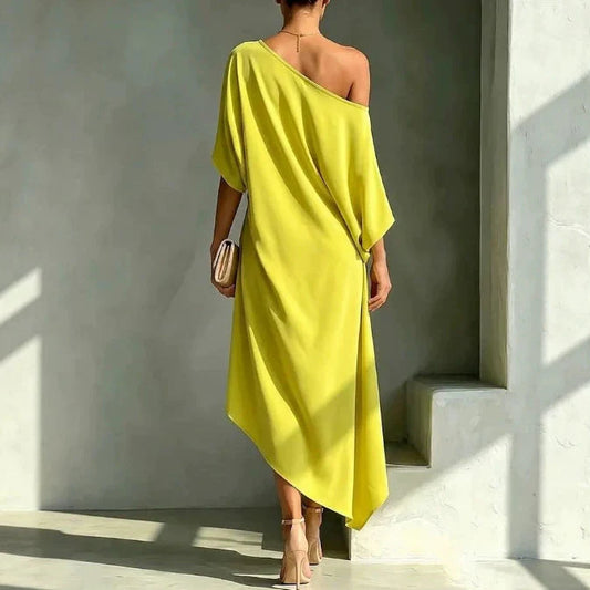 Camila Elegant Asymmetrisk Klänning