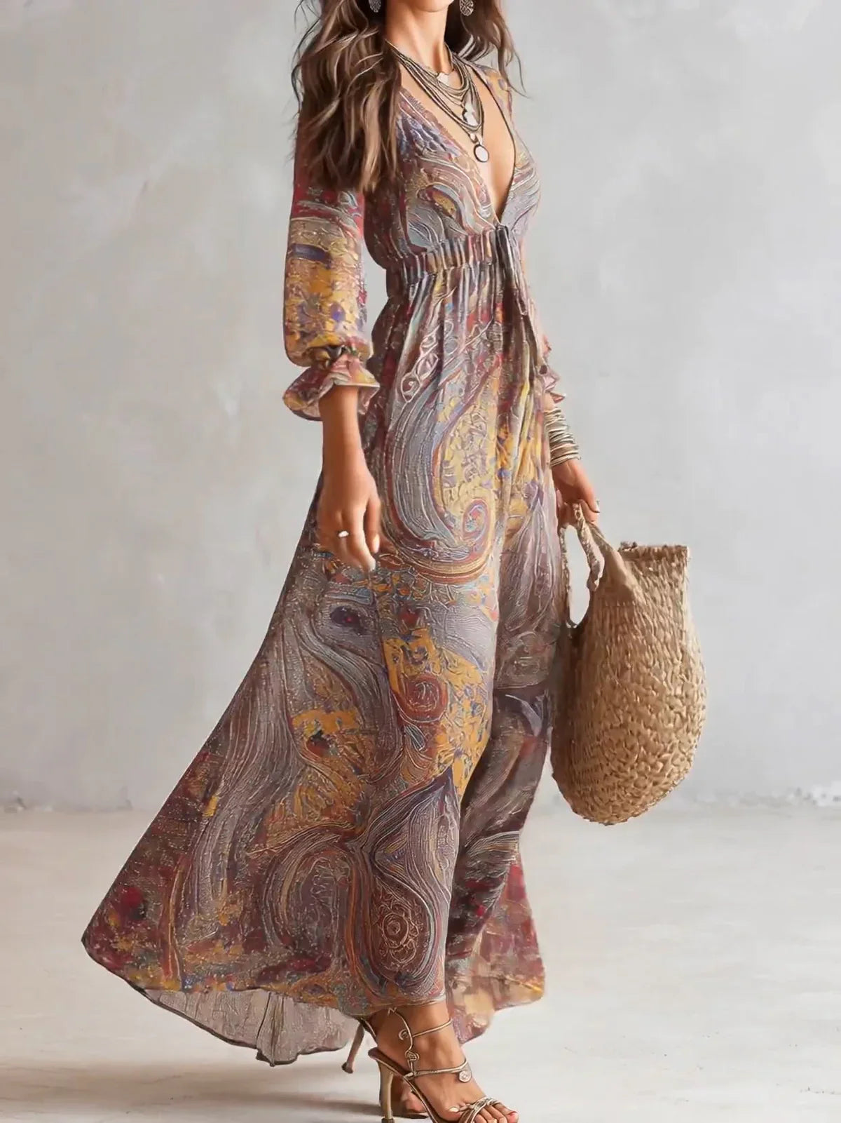 Vestido Maxi de Chiffon con Estampado Paisley y Escote en V